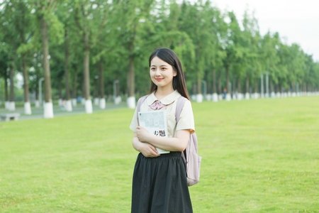 法國亞眠高等商學院國際碩士考試考什么科目