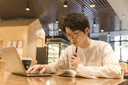 東北農業大學MPA考試科目