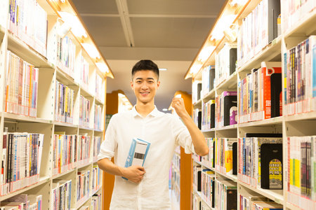 英國華威大學(xué)報(bào)名入口