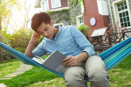 參加西北政法大學(xué)非全日制研究生復(fù)試需要滿足什么條件