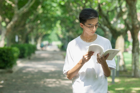 怎么才能參加中山大學EMBA的復試？