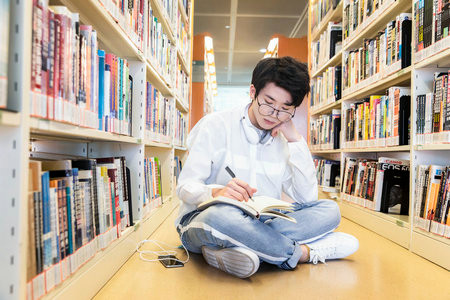 內(nèi)蒙古大學非全日制研究生復試怎么準備？