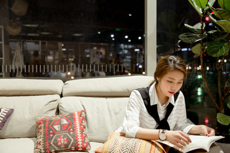 南京藝術(shù)學(xué)院非全日制研究生成績查詢?nèi)肟? alt=