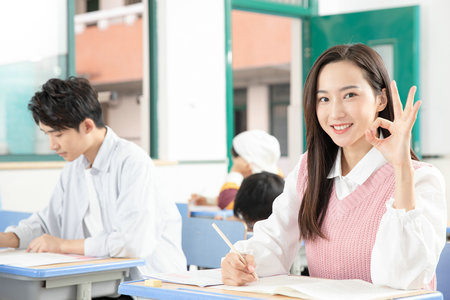 長春工業(yè)大學(xué)MPAcc成績?cè)趺床樵儯?></a>                                <div   id=