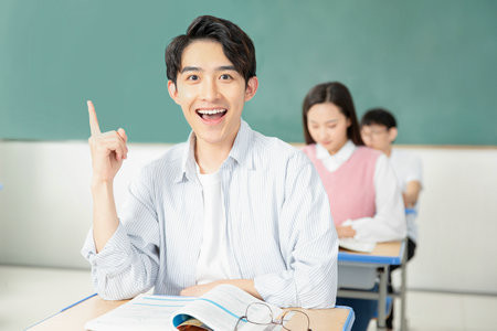 河南理工大學金融專碩幾月份出成績？