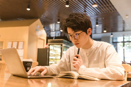 西南大學(xué)金融專碩成績沒過國家線怎么辦？