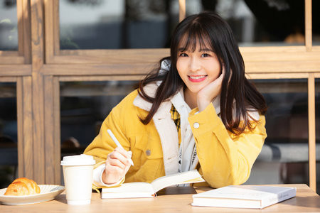 南京工業(yè)大學(xué)MPAcc幾月份出成績？