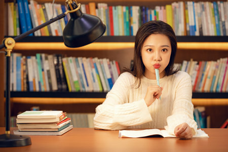 法國巴黎IPAG高等商學(xué)院分?jǐn)?shù)線 法國巴黎IPAG高等商學(xué)院分?jǐn)?shù)線