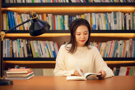 湖北中醫(yī)藥大學(xué)非全日制研究生過了線就能上嗎？