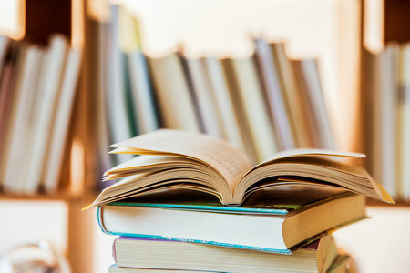 蘭州財(cái)經(jīng)大學(xué)非全日制研究生過(guò)了線就能上嗎？