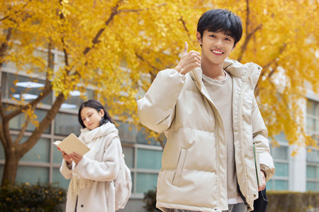 內(nèi)蒙古大學(xué)非全日制研究生過了線就能上嗎?