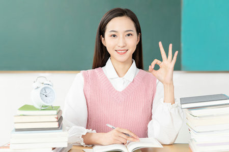 新疆財經(jīng)大學(xué)非全日制研究生分?jǐn)?shù)線在哪里看？