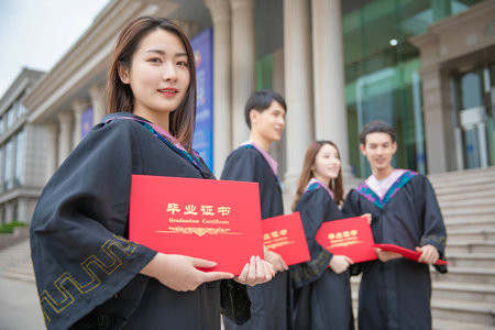 南京財(cái)經(jīng)大學(xué)MBA每年分?jǐn)?shù)線一樣嗎？