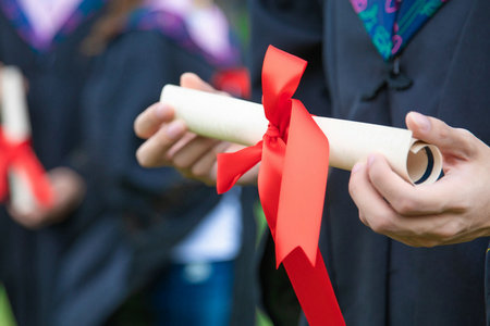 上海大學非全日制研究生招生情況