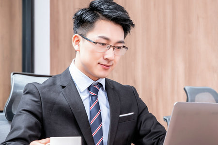 南京航空航天大學(xué)專(zhuān)業(yè)碩士招生時(shí)間 南京航空航天大學(xué)專(zhuān)業(yè)碩士招生時(shí)間