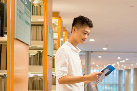 語言學(xué)及應(yīng)用語言學(xué)在職研究生招生院校