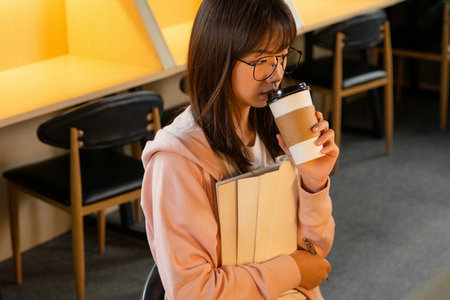 英國西倫敦大學國際碩士招生動態 英國西倫敦大學國際碩士招生動態