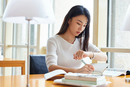 法國諾歐商學(xué)院招生時(shí)間 法國諾歐商學(xué)院招生時(shí)間