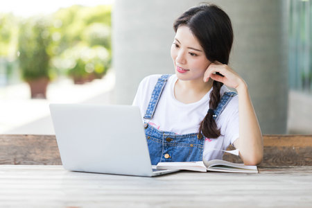 錦州醫科大學口腔醫學在職研究生招生信息 錦州醫科大學口腔醫學在職研究生招生信息