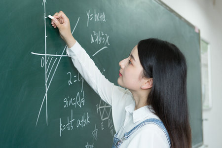 工商管理中外合辦招生對象有哪些 工商管理中外合辦招生對象有哪些