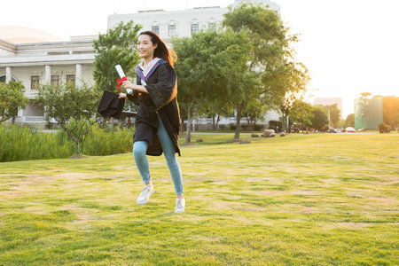江蘇大學(xué)在職研究生制藥工程碩士招生條件