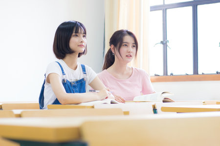 香港都會大學(xué)招生時間