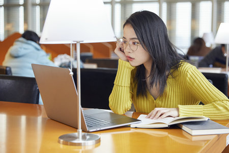 教育學(xué)原理在職研究生招生流程 教育學(xué)原理在職研究生招生流程