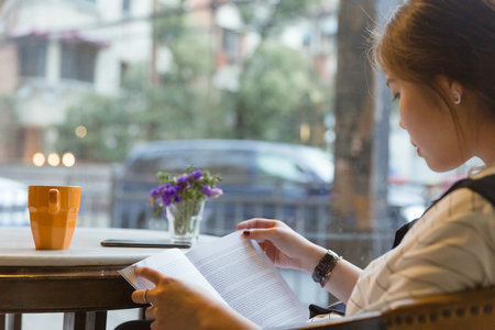 2025年國(guó)際政治在職研究生招生簡(jiǎn)章