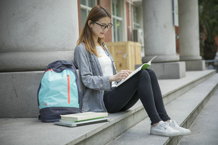 東北電力大學(xué)在職研究生招生簡(jiǎn)章 東北電力大學(xué)在職研究生招生簡(jiǎn)章