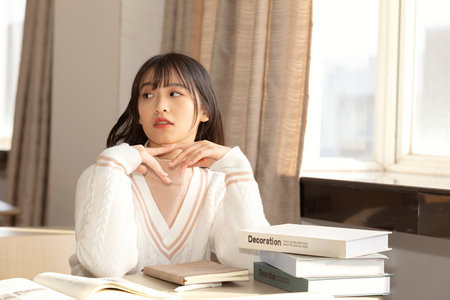 2026羅維拉·依維爾基里大學國際碩士招生對象有哪些？