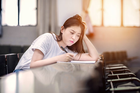 中國人民大學(xué)在職課程培訓(xùn)班招生簡章 中國人民大學(xué)在職課程培訓(xùn)班招生簡章