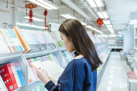 首都師范大學在職研究生學制學費