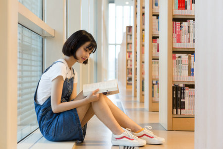 內蒙古農業大學在職研究生學制學費