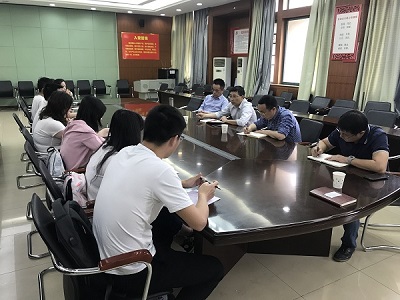 中南財大會計學(xué)院召開研究生期中教學(xué)檢查師生座談會 中南財大會計學(xué)院召開研究生期中教學(xué)檢查師生座談會