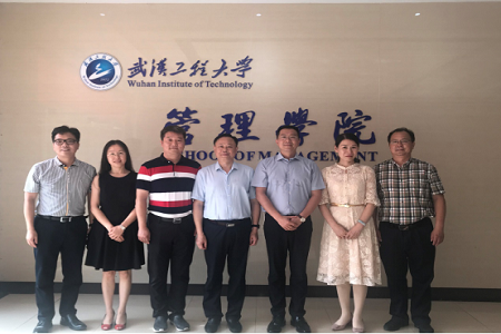 回校助力學(xué)院科技創(chuàng)新公益平臺建設(shè)圖片05
