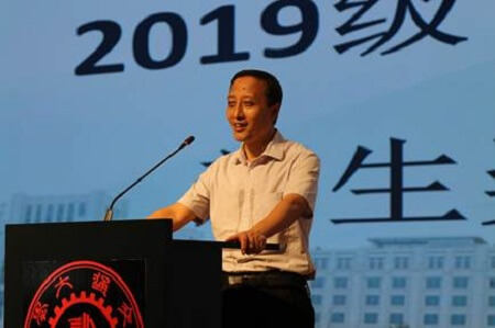 新生講話 新生講話