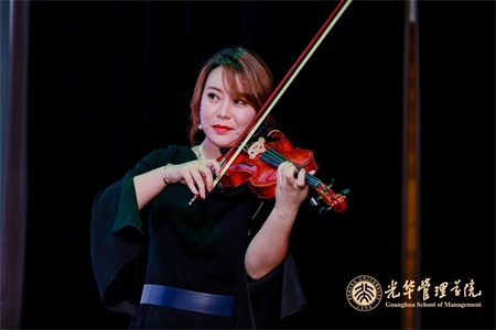 EMBA校友及校友孩子的精彩表演 EMBA校友及校友孩子的精彩表演