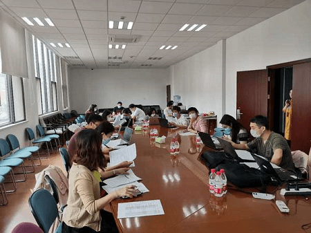 制度先行，嚴(yán)格復(fù)試過(guò)程管理