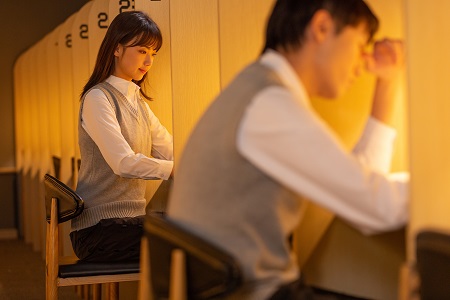 中國人民大學在職課程培訓班通過什么方式上課？