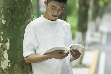 哈爾濱醫(yī)科大學(xué)公共衛(wèi)生（MPH）非全日制研究生學(xué)費(fèi)