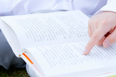 沒有學(xué)士學(xué)位可以報(bào)考同濟(jì)大學(xué)在職研究生嗎