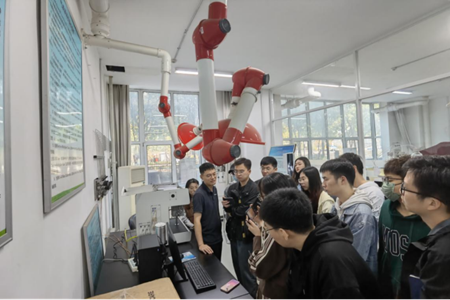 太原理工大學(xué)環(huán)境科學(xué)與工程學(xué)院舉行化學(xué)吸附儀培訓(xùn)會(huì) 太原理工大學(xué)環(huán)境科學(xué)與工程學(xué)院舉行化學(xué)吸附儀培訓(xùn)會(huì)