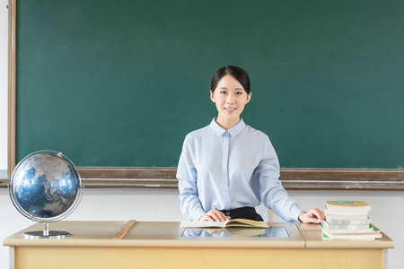 西班牙穆爾西亞大學國際博士證書