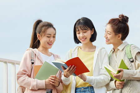 美國羅商大學報考條件及流程 美國羅商大學報考條件及流程