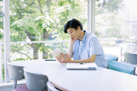 法國諾曼底管理學院國際博士好考嗎