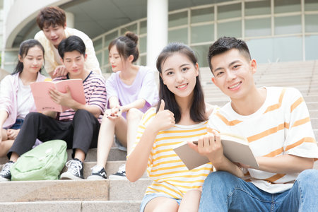 英國密德薩斯大學(xué)國際博士有雙證嗎 英國密德薩斯大學(xué)國際博士有雙證嗎