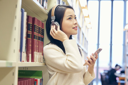 英國奇切斯特大學學費一覽表