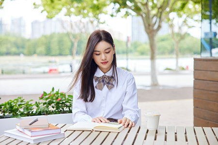 紡織工程非全日制研究生就業(yè)方向與前景