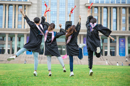 山東科技大學(xué)同等學(xué)力申碩學(xué)費(fèi)一覽表 山東科技大學(xué)同等學(xué)力申碩學(xué)費(fèi)一覽表