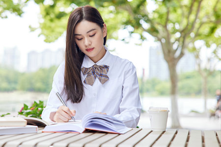 廣東外語外貿大學同等學力申碩學費一覽表